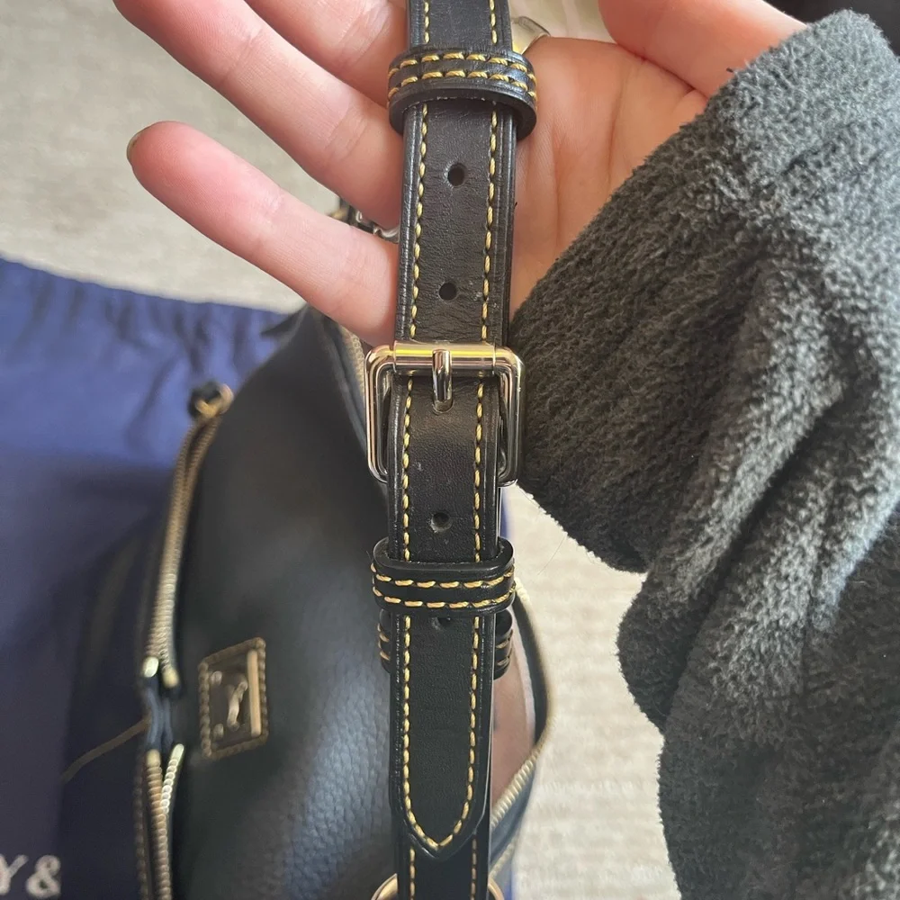 Dooney & Bourke black leather purse - Picture 10 of 15
